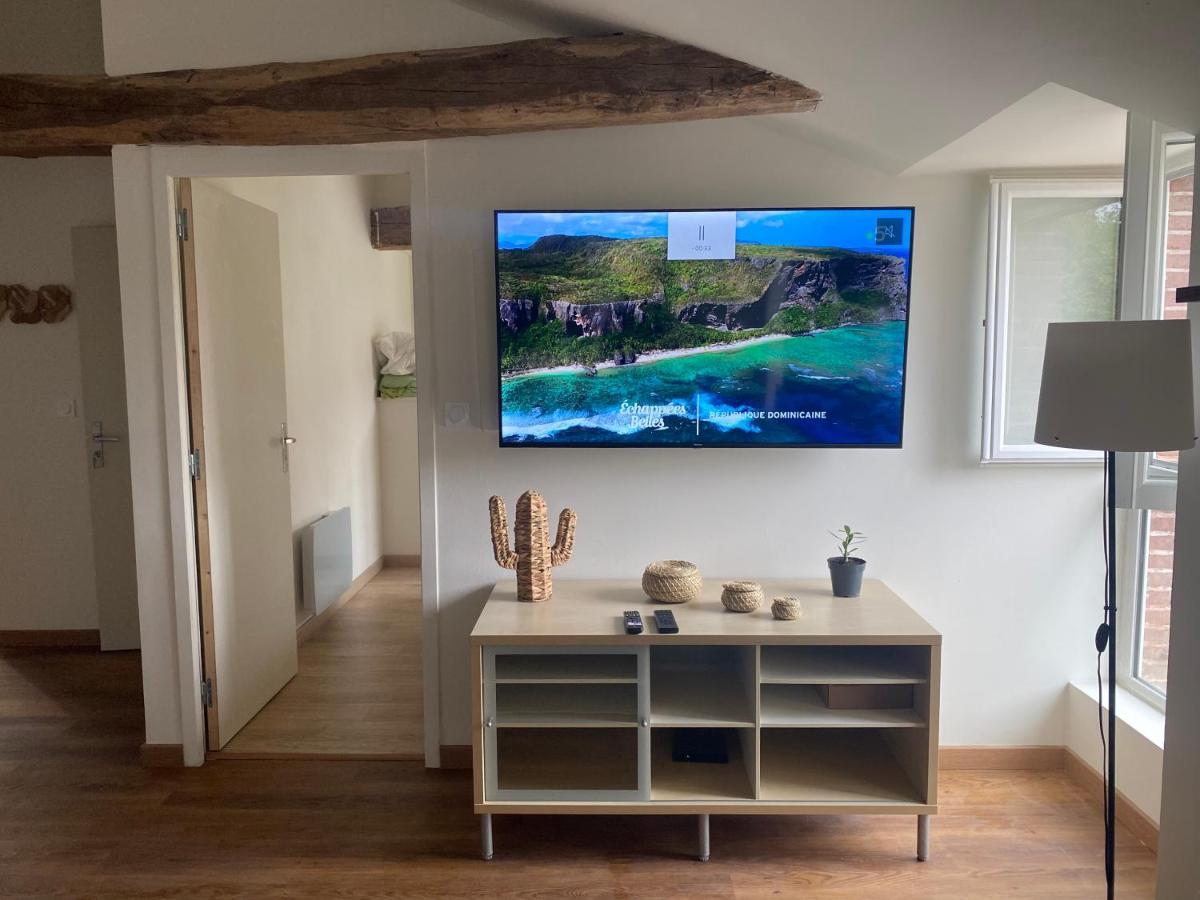 Charmant Appartement Avec Spa フォントネー・ル・コント エクステリア 写真